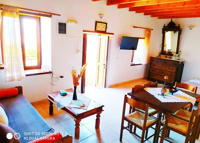 Chrysodimi Chalki Town