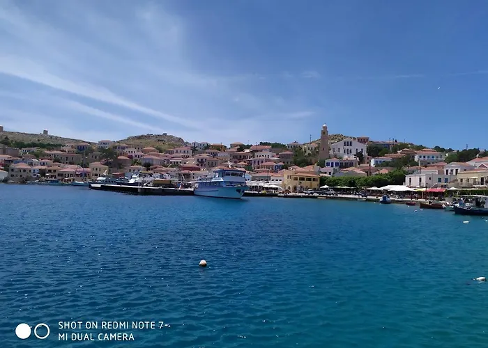 بيت للعطل Chrysodimi *